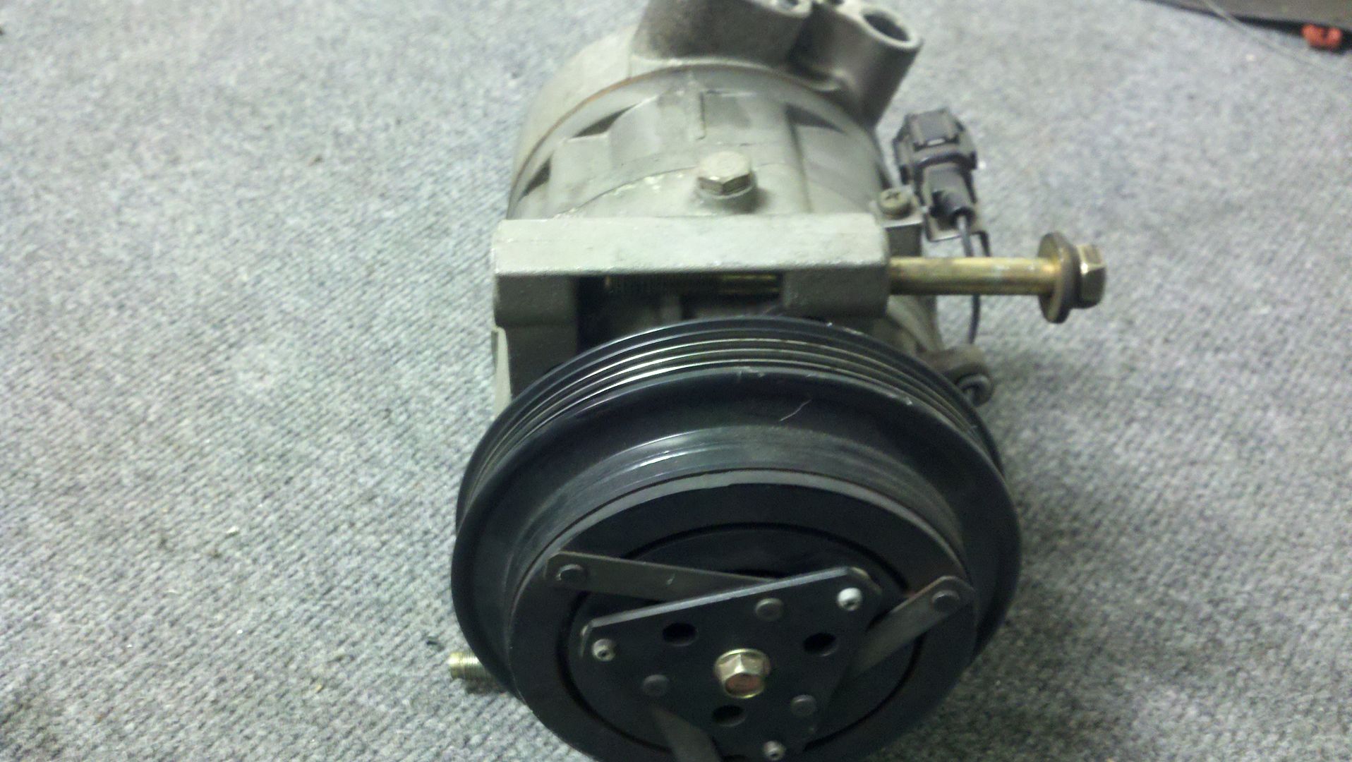 0307 Infiniti G35 A/C AC Compressor OEM