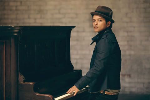 The Lazy Song - Bruno Mars Pictures, Images and Photos