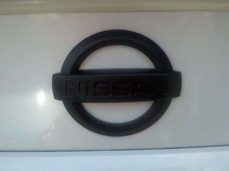 Black emblems nissan #1
