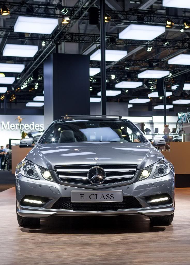 IMAGE: http://i1229.photobucket.com/albums/ee480/zavcom/MIAS%202012/IMG_4580-2.jpg