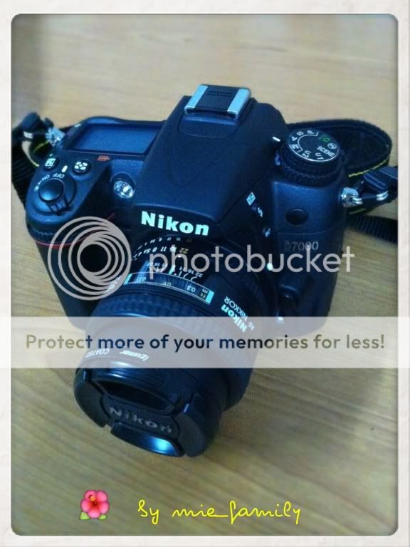 My D7000, Uploaded with Snapbucket
