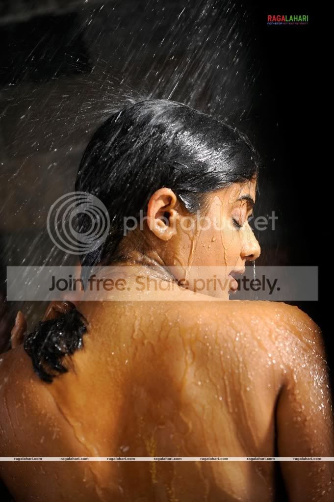 priyamani2816.jpg